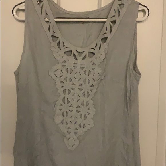 Ladies linen dress - Picture 3 of 5